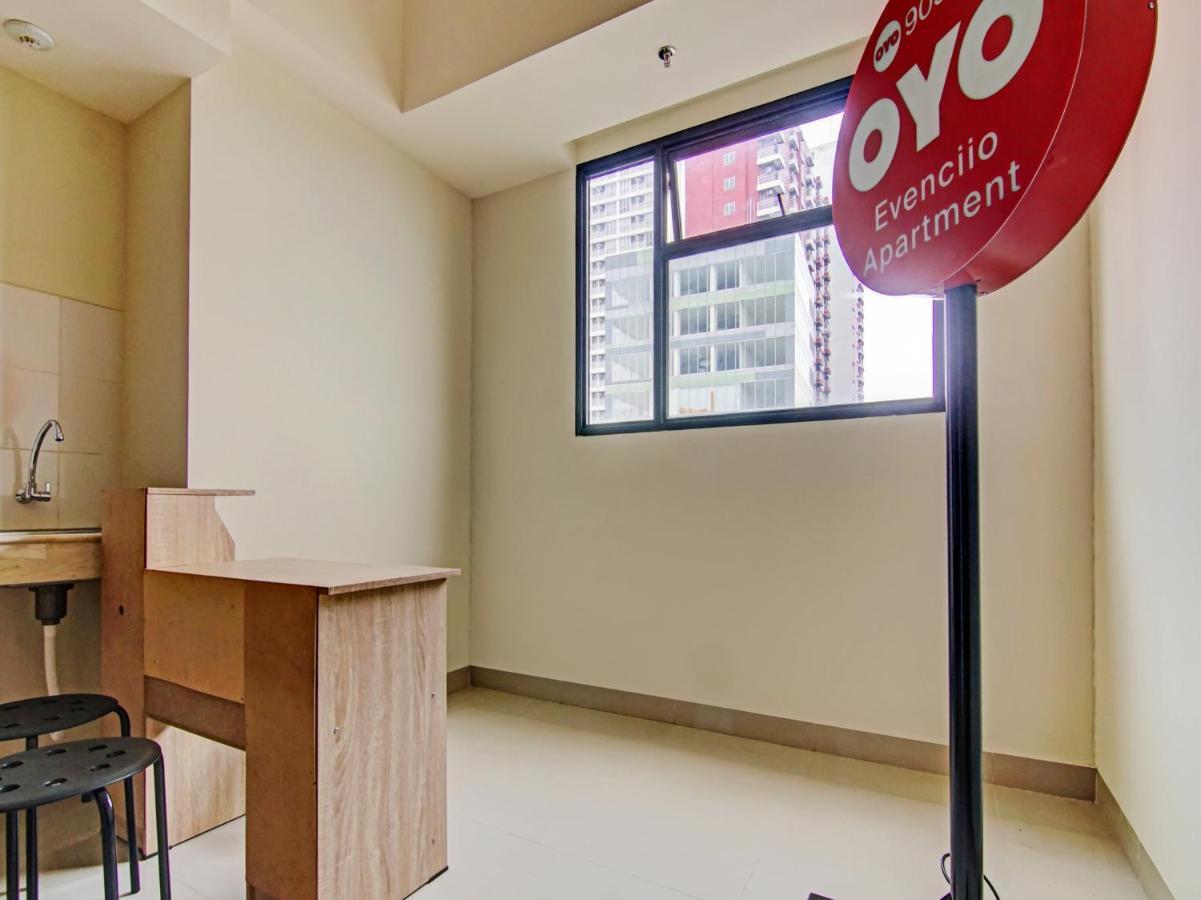 Oyo 90339 Evenciio Apartment Syariah Depok Bagian luar foto