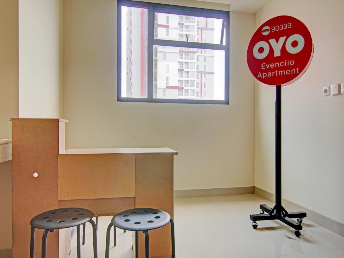Oyo 90339 Evenciio Apartment Syariah Depok Bagian luar foto