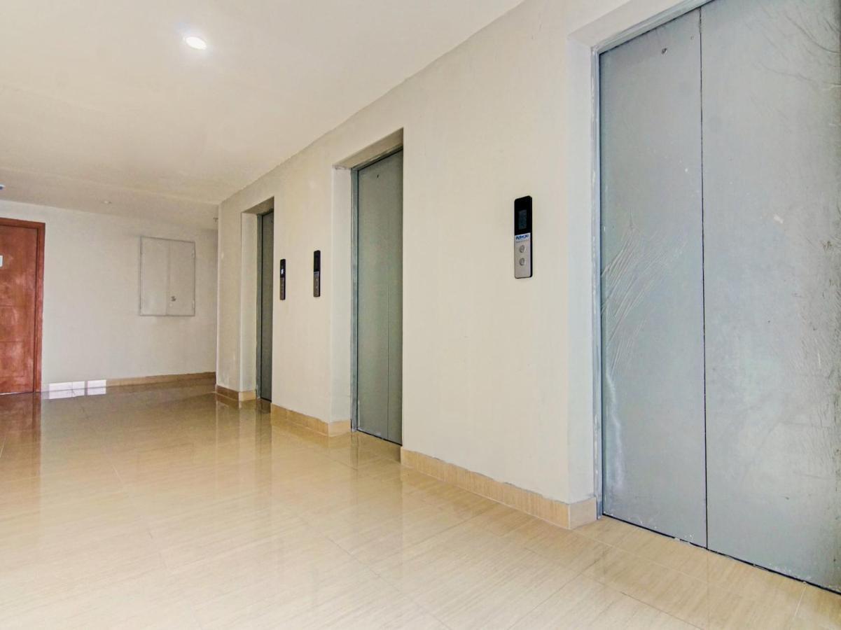 Oyo 90339 Evenciio Apartment Syariah Depok Bagian luar foto