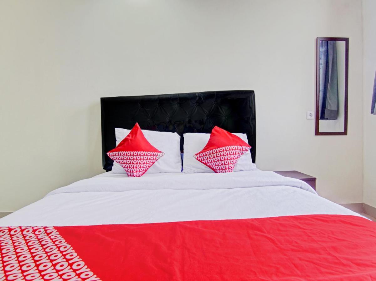 Oyo 90339 Evenciio Apartment Syariah Depok Bagian luar foto