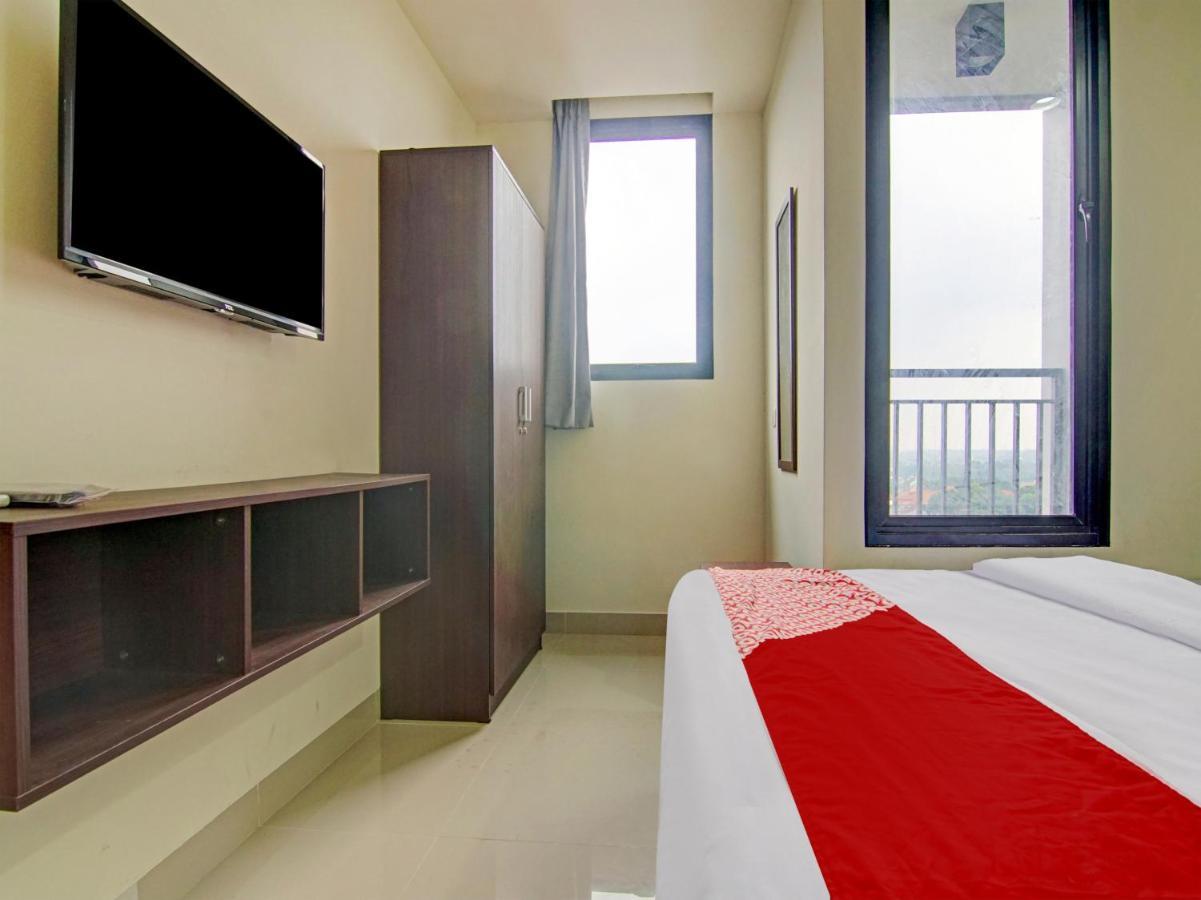 Oyo 90339 Evenciio Apartment Syariah Depok Bagian luar foto